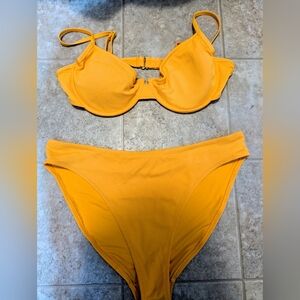 Textured Mustard Yellow Underwire Bikini Set